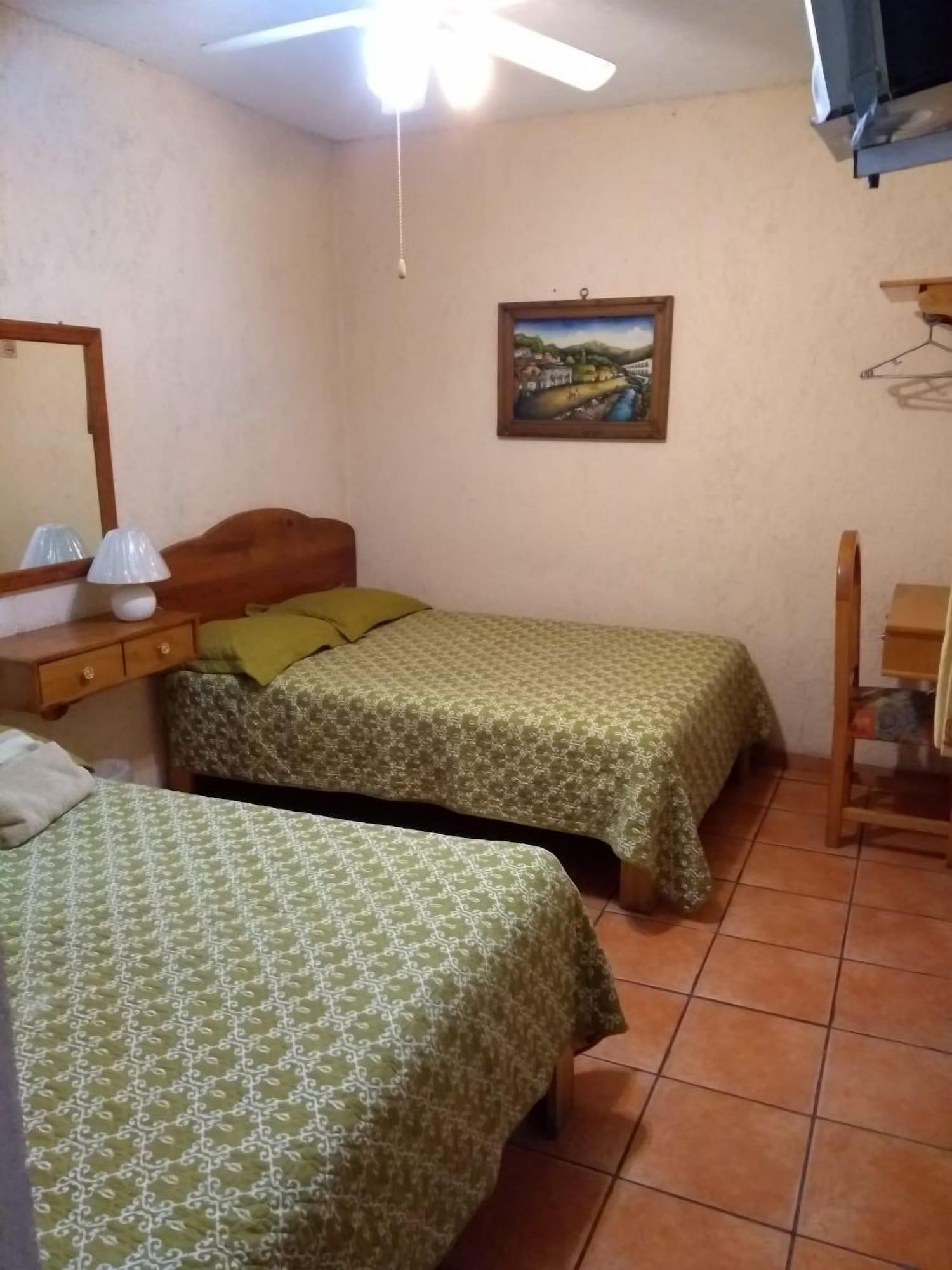 Hotel Casa Galena Morelia Buitenkant foto