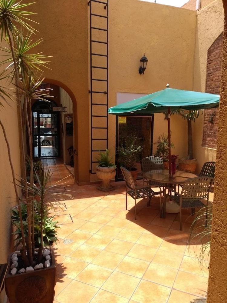 Hotel Casa Galena Morelia Buitenkant foto